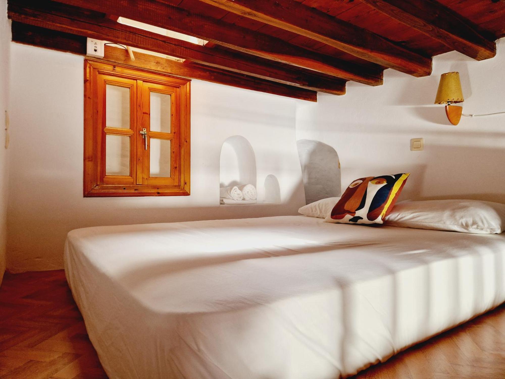 Bright & Relaxing Loft With Attic Room In The Heart Of Mykonos City Mykonos Town 客房 照片