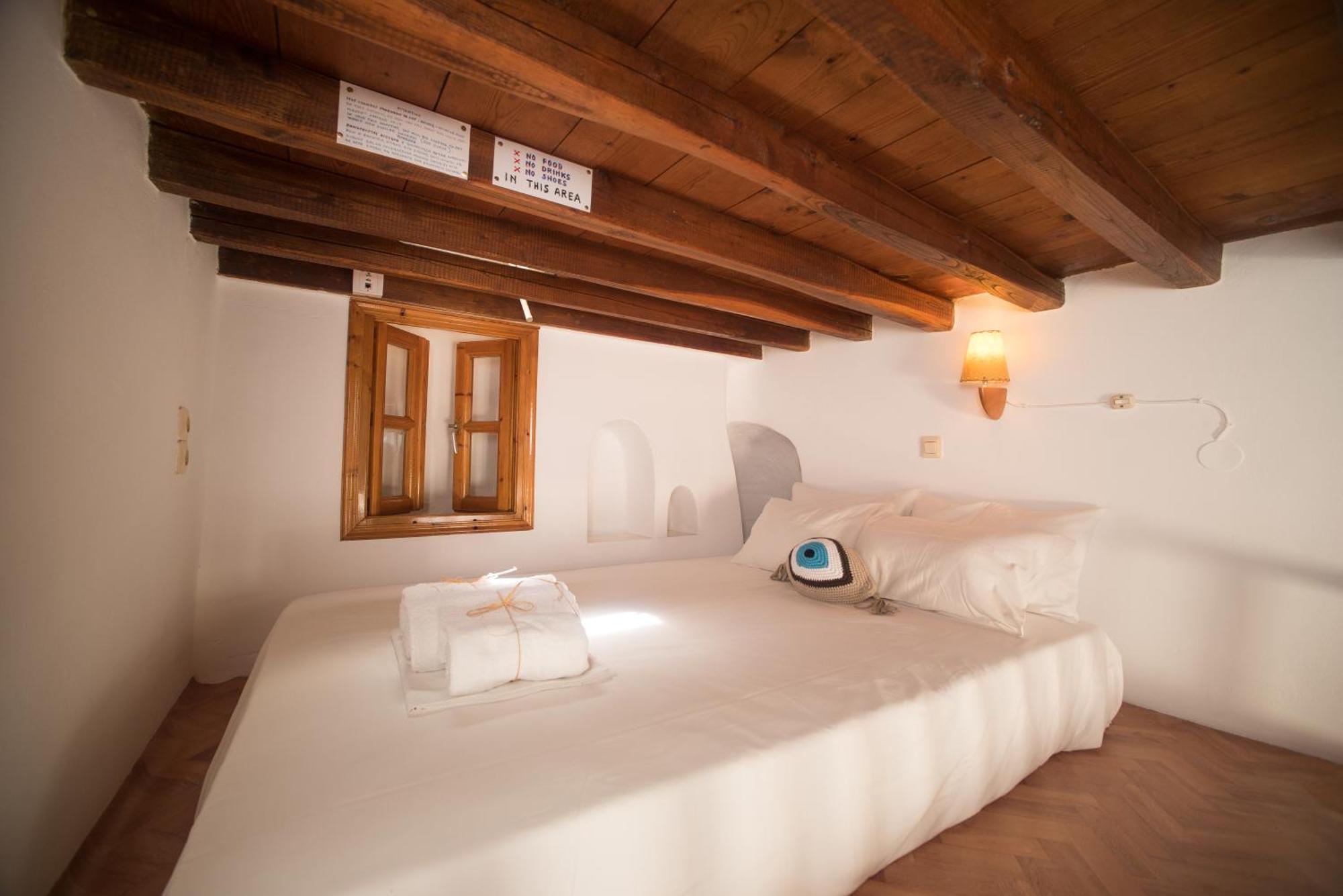 Bright & Relaxing Loft With Attic Room In The Heart Of Mykonos City Mykonos Town 外观 照片