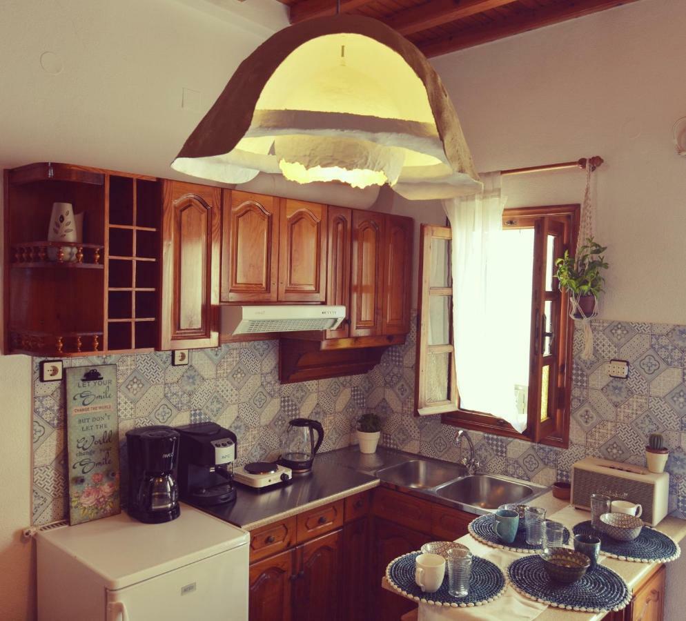 Bright & Relaxing Loft With Attic Room In The Heart Of Mykonos City Mykonos Town 外观 照片